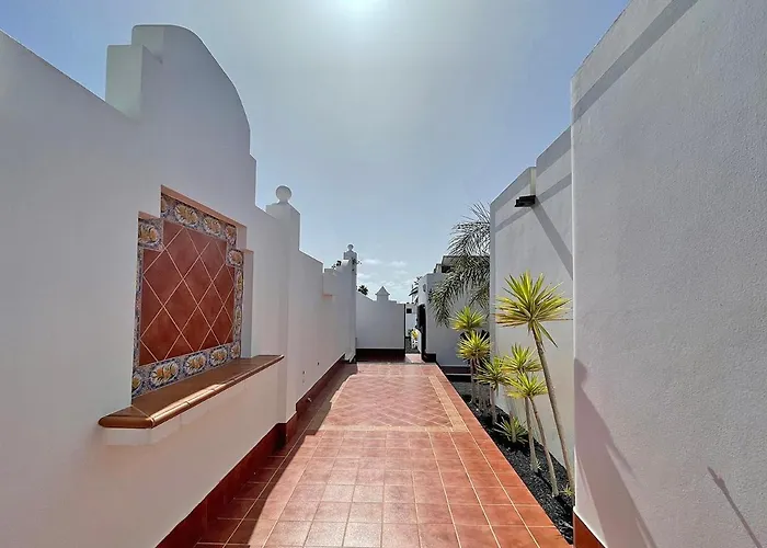 Charlotte Villa Tías